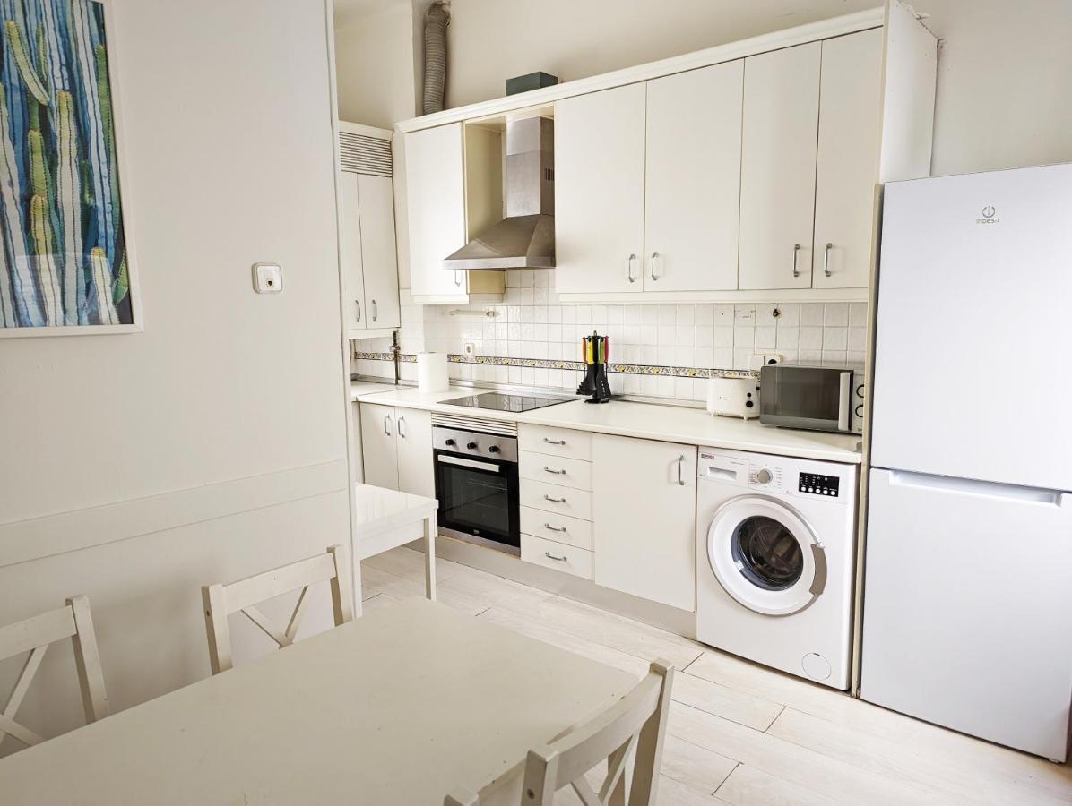 Apartamento Living Plaza de la Paja Madrid Exterior foto